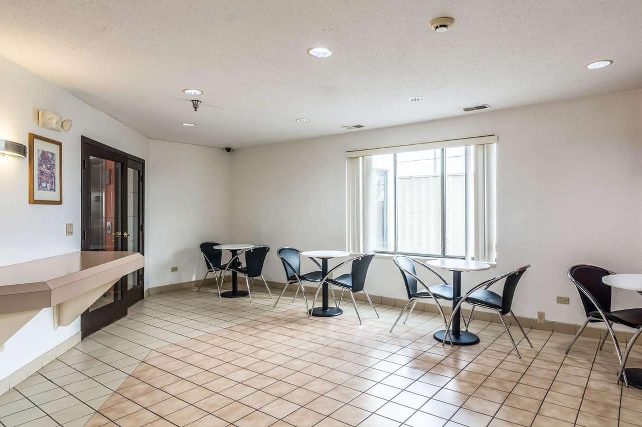 Motel 6-Harvey, Il Экстерьер фото