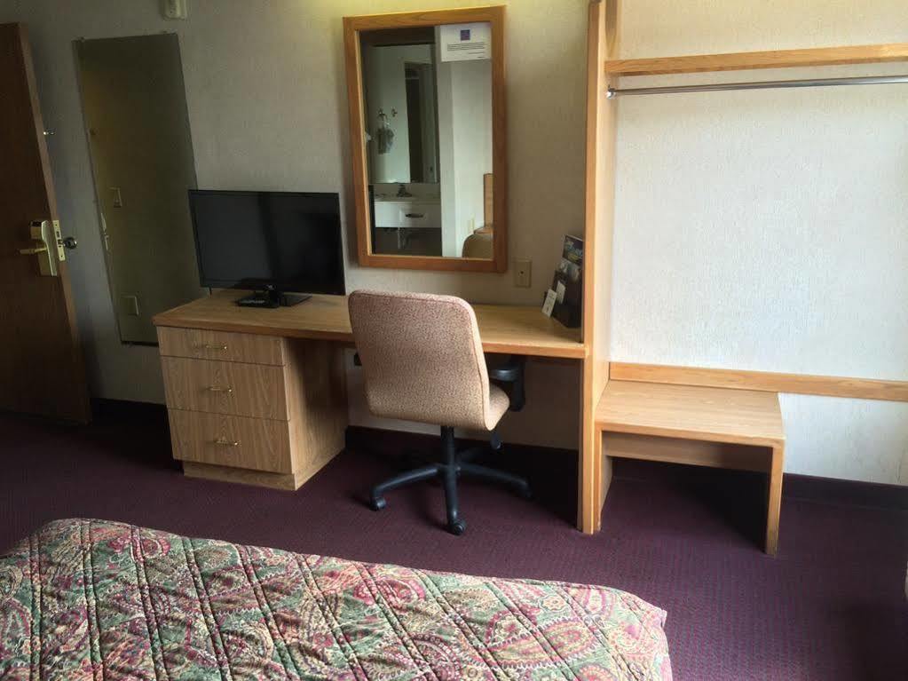 Motel 6-Harvey, Il Экстерьер фото